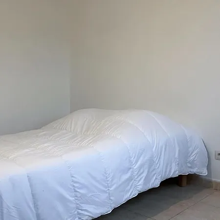 3 Bedroom Cozy In Holiday home