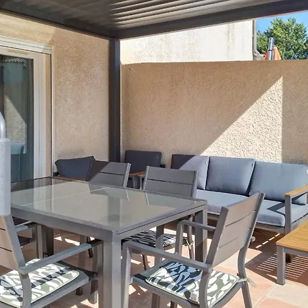 Holiday home 3 Bedroom Cozy In *