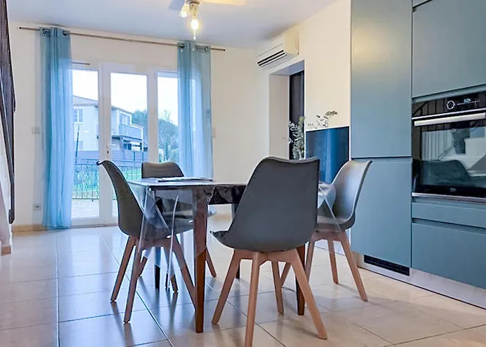 3 Bedroom Cozy In