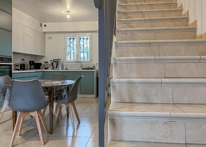 3 Bedroom Cozy In