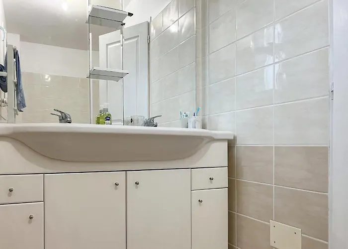 3 Bedroom Cozy In Hébergement de vacances Beauvoisin (Gard)